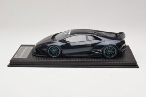 Lamborghini Huracan Liberty Walk Chameleon Blue GS Model 1:18 REMC045 Смола — снимка 3 от 7