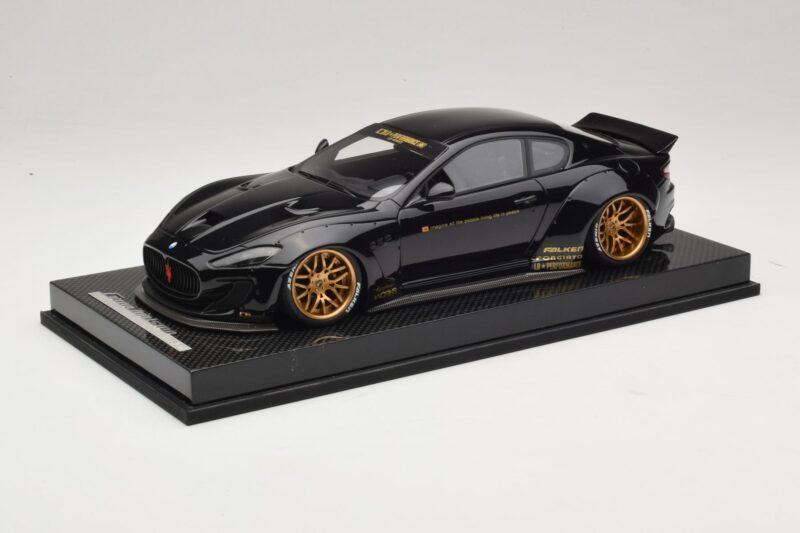 Maserati GranTurismo Liberty Walk Черен със Златни Джанти AB Models 1:18 MAS-LB08-C Смола