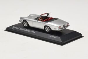 Maserati Mistral Spyder Сребърен Minichamps 1:43 437123431 Метал — снимка 3 от 4