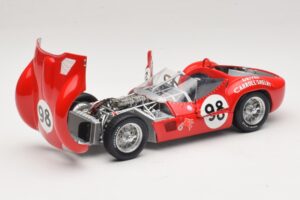 Maserati Tipo 61 #98 C. Shelby Times Mirror Grand Prix for Sportscars 1960 Minichamps 1:18 100601298 Метал — снимка 2 от 8