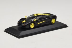 McLaren F1 Черен С Жълти Райета Minichamps 1:43 MCLAREN004 Метал