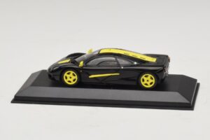 McLaren F1 Черен С Жълти Райета Minichamps 1:43 MCLAREN004 Метал — снимка 3 от 4
