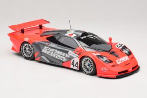 McLaren F1 GTR Lark #44 Tsuchiya / Ayles 24 Hours of Le Mans 1997 Minichamps 1:18 530133744 Метал — снимка 6 от 8