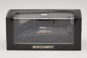 McLaren F1 GTR Longtail Черен Мат 1997 Minichamps 1:43 MCLAREN010 Метал — снимка 4 от 4