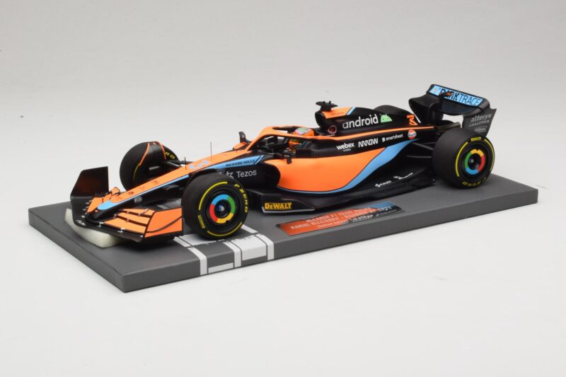 McLaren MCL36 #3 D. Ricciardo Bahrain GP 2022 Minichamps 1:18 537221803 Метал