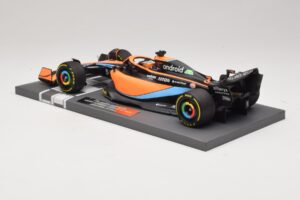 McLaren MCL36 #3 D. Ricciardo Bahrain GP 2022 Minichamps 1:18 537221803 Метал — снимка 5 от 7