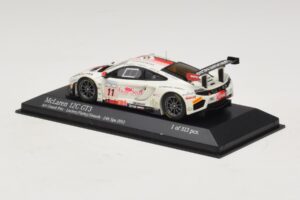 McLaren MP4-12C GT3 #11 Art Grand Prix Leclerc / Parisy 24 Hours of Spa 2013 Minichamps 1:43 437131311 Метал — снимка 3 от 4