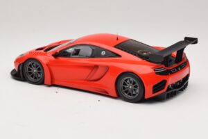 McLaren MP4-12C GT3 Червен 2013 Minichamps 1:18 151121392 Метал — снимка 5 от 6