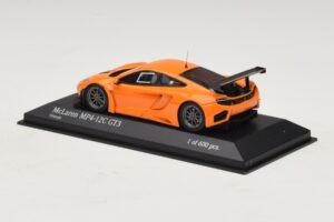 McLaren MP4-12C GT3 Street Оранжев Minichamps 1:43 437121399 Метал — снимка 3 от 4