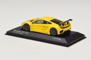 McLaren MP4-12C GT3 Street Жълт Minichamps 1:43 437121396 Метал — снимка 3 от 4