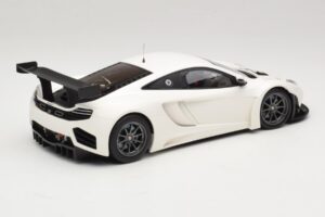 McLaren MP4-12C GT3 Бял 2013 Minichamps 1:18 151121394 Метал — снимка 2 от 6