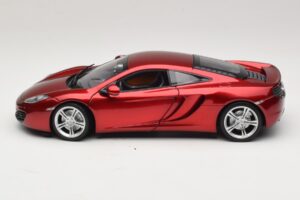 McLaren MP4-12C Червен Металик Minichamps 1:18 110133022 Метал — снимка 4 от 8