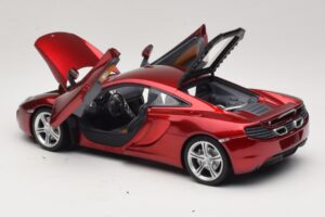 McLaren MP4-12C Червен Металик Minichamps 1:18 110133022 Метал — снимка 5 от 8