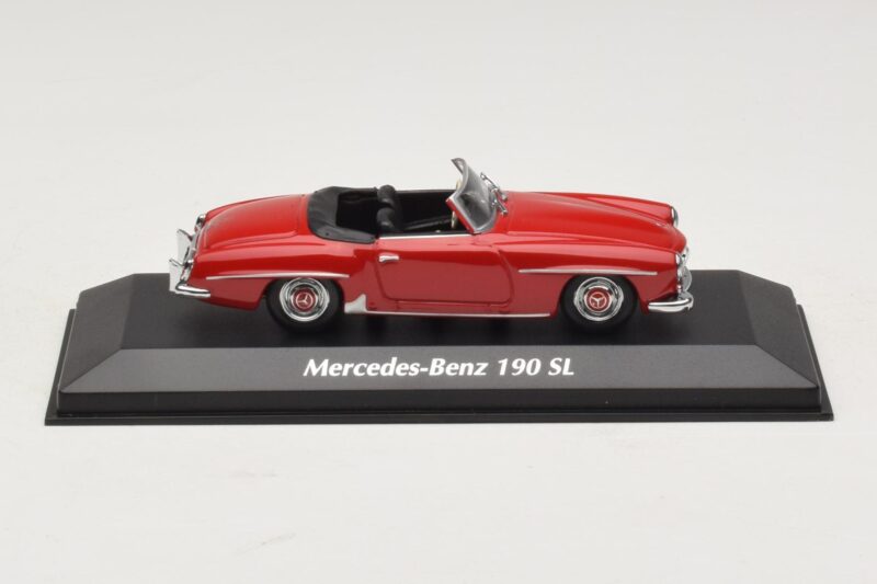 Mercedes 190 SL Червен Maxichamps 1:43 Mercedes 190 SL Червен Maxichamps 1:43 940033131-O Метал