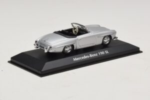 Mercedes 190 SL W121 Сребърен Maxichamps 1:43 940033130 Метал — снимка 2 от 4