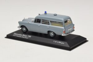 Mercedes 190 W110 Линейка DRK Minichamps 1:43 400037270 Метал — снимка 3 от 4