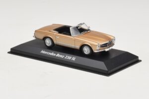 Mercedes 230 SL W113 Златист Металик Maxichamps 1:43 940032230 Метал — снимка 3 от 4