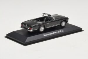 Mercedes 230 SL W113 Сив Maxichamps 1:43 94003231 Метал — снимка 2 от 4