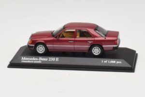 Mercedes 230E W124 Червен Металик Minichamps 1:43 400037001 Метал