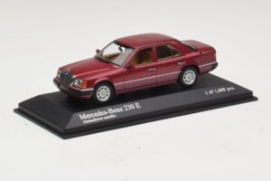Mercedes 230E W124 Червен Металик Minichamps 1:43 400037001 Метал — снимка 2 от 4