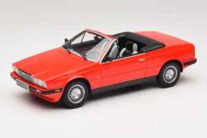 Mercedes 300 Кабриолет Тъмночервен Minichamps 1:43 437032131 Метал