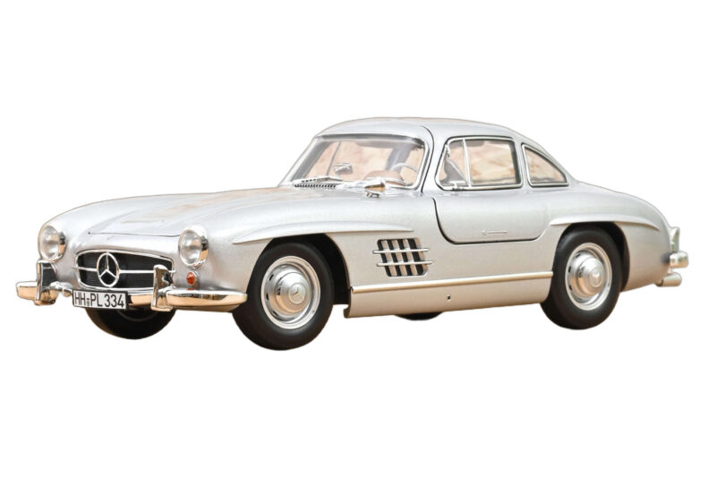 Mercedes 300 SL W198 Gullwing Сребърен Norev 1:18 Mercedes 300 SL W198 Gullwing Сребърен Norev 1:18 183857 Метал