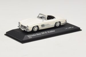 Mercedes 300 SL W198 Родстер Бял Minichamps 1:43 400039034 Метал — снимка 2 от 4
