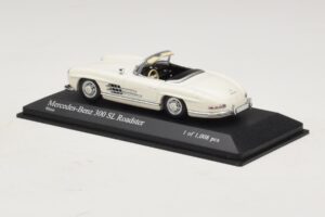 Mercedes 300 SL W198 Родстер Бял Minichamps 1:43 400039034 Метал — снимка 3 от 4