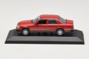 Mercedes 300D W124 Turbo Червен Minichamps 1:43 3210 Метал