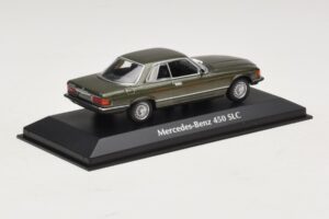 Mercedes 450 SLC C107 Тъмнозелен Металик Maxichamps 1:43 940033420 Метал — снимка 2 от 4