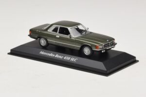 Mercedes 450 SLC C107 Тъмнозелен Металик Maxichamps 1:43 940033420 Метал — снимка 3 от 4