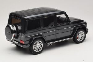 Mercedes AMG G63 W463 Черен GT Spirit 1:18 GT035 Смола — снимка 2 от 6