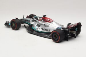 Mercedes AMG Petronas W13 E Performance #63 G. Russell Spanish GP 2022 Minichamps 1:18 110220063 Метал — снимка 5 от 7