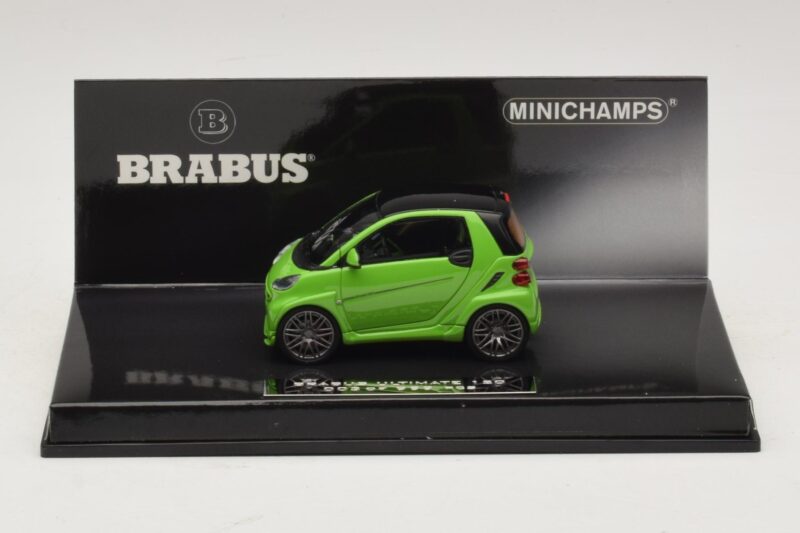 Mercedes Brabus Ultimate 120 Зелен Minichamps 1:43 Mercedes Brabus Ultimate 120 Зелен Minichamps 1:43 437032700 Метал