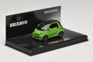 Mercedes Brabus Ultimate 120 Зелен Minichamps 1:43 437032700 Метал — снимка 2 от 5