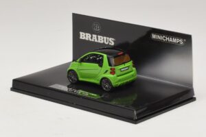 Mercedes Brabus Ultimate 120 Зелен Minichamps 1:43 437032700 Метал — снимка 3 от 5