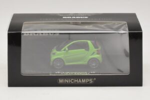 Mercedes Brabus Ultimate 120 Зелен Minichamps 1:43 437032700 Метал — снимка 5 от 5