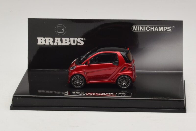 Mercedes Brabus Ultimate 120 Червен Minichamps 1:43 Mercedes Brabus Ultimate 120 Червен Minichamps 1:43 437032701 Метал