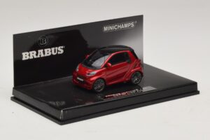 Mercedes Brabus Ultimate 120 Червен Minichamps 1:43 437032701 Метал — снимка 2 от 5