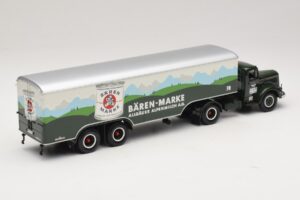 Mercedes LS315 Koffersattelzug Bärenmarke Minichamps 1:43 499034780 Метал — снимка 2 от 6