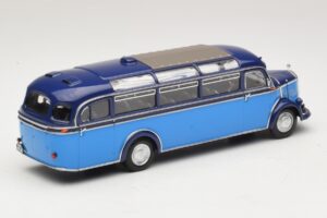 Mercedes O 3500 Автобус Светлосин Тъмносин Minichamps 1:43 439360011 Метал — снимка 2 от 6