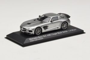 Mercedes SLS AMG C197 Black Series Сив Металик Minichamps 1:43 437033024 Метал — снимка 2 от 4
