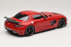 Mercedes SLS AMG C197 Black Series Червен Minichamps 1:18 110033022 Метал — снимка 2 от 8