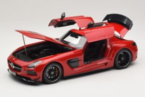 Mercedes SLS AMG C197 Black Series Червен Minichamps 1:18 110033022 Метал — снимка 3 от 8