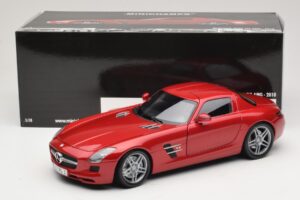Mercedes SLS AMG C197 Червен Металик Minichamps 1:18 100039020 Метал — снимка 8 от 8