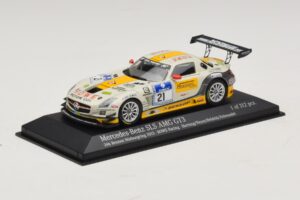 Mercedes SLS AMG GT3 #21 Rowe Racing Hartung / Heyer Nurburgring 24 Hours 2013 Minichamps 1:43 410133221 Метал — снимка 2 от 4