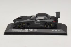 Mercedes SLS AMG GT3 45 Years of Driving Performance Черен Minichamps 1:43 410133200 Метал