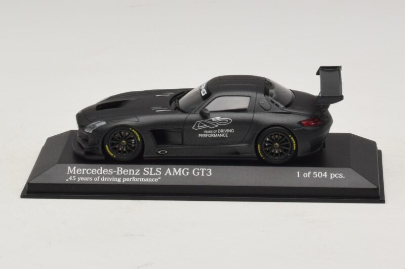 Mercedes SLS AMG GT3 45 Years of Driving Performance Черен Minichamps 1:43 410133200 Метал