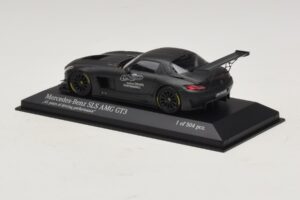 Mercedes SLS AMG GT3 45 Years of Driving Performance Черен Minichamps 1:43 410133200 Метал — снимка 3 от 4