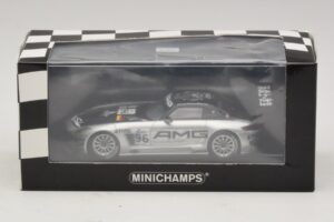 Mercedes SLS AMG GT3 #96 M. Hakkinen / R. Arnold 6 Hours of Zhuhai 2011 Minichamps 1:43 410113296 Метал — снимка 4 от 4